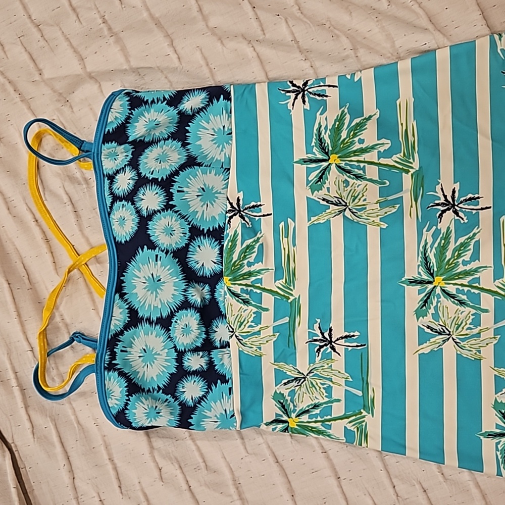 Lime Ricki Womens sz M Tankini Top